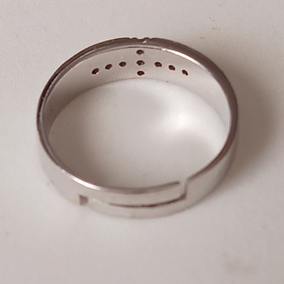 Silver CZ Cross Band Ring - Picture 5 of 6